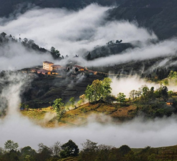 Y TÝ – BẮC HÀ - VÙNG ĐẤT MÂY TRỜI 3N2Đ